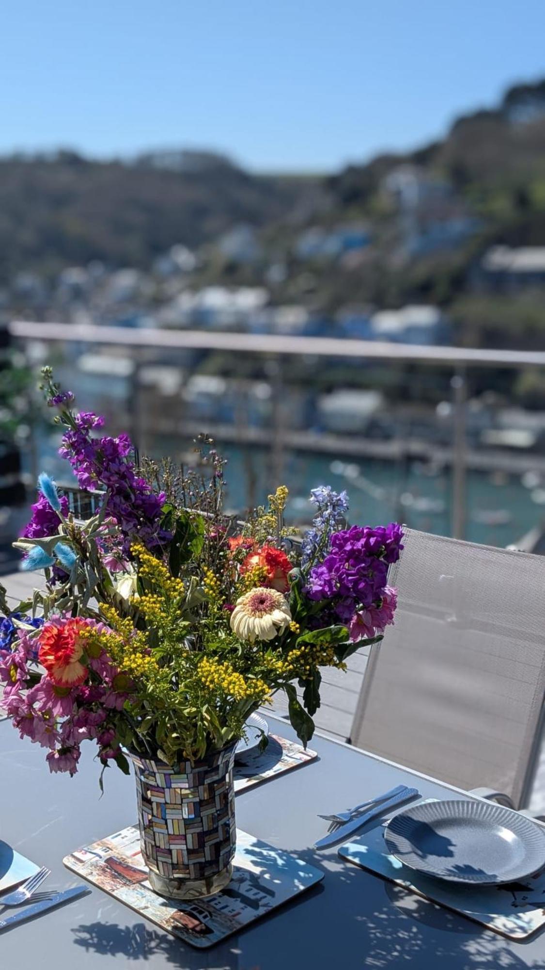 The Hillocks, Looe - Two Bedroom House With Fabulous Views Of Looe Town And Harbour Eksteriør bilde