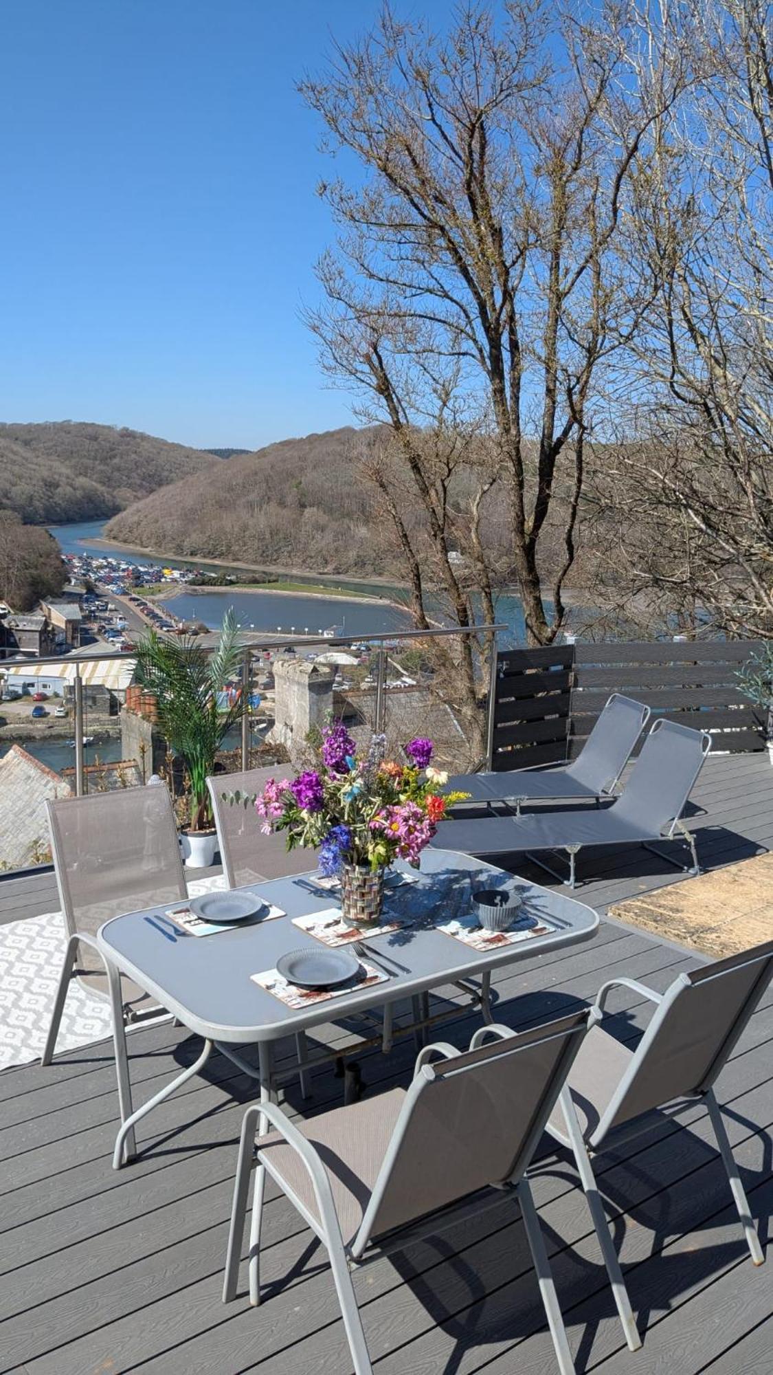 The Hillocks, Looe - Two Bedroom House With Fabulous Views Of Looe Town And Harbour Eksteriør bilde